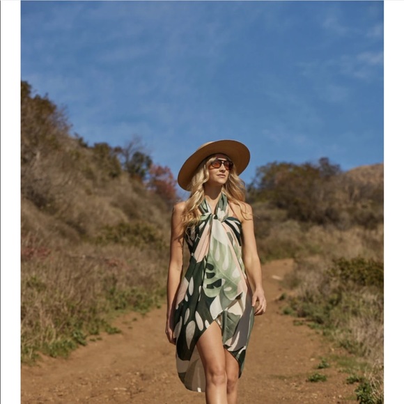 Virginia Wolf scarf, halter dress, wrap, sarong! - Picture 2 of 4